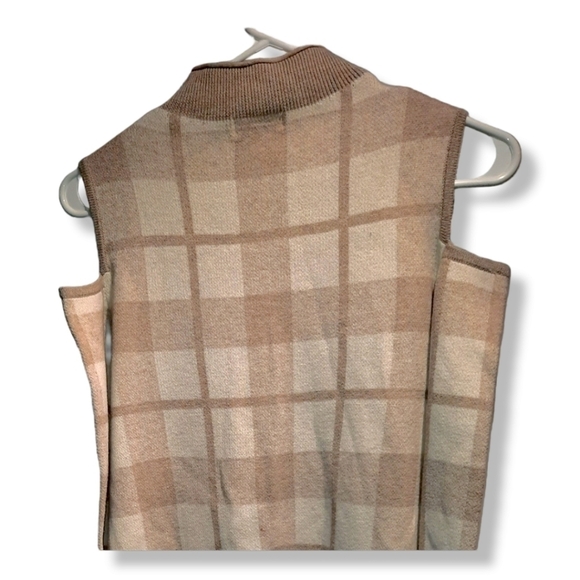 Style & Co Windowpane Plaid Cold Shoulder Sweater - Picture 3 of 8